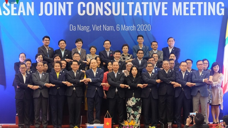 Kruanh rnâng kan wa\ng sa Trung ương vơt mpôl Hội đồng tăch rgâl Hoa Kỳ- ASEAN.