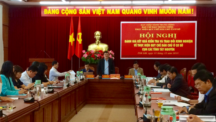Ăp n’gor Tây Nguyên t^ng [ư jăp nău way [ư tơm geh nău tâm ban tâm dâng