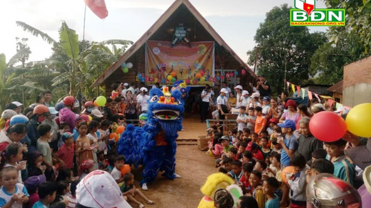 Kon se ăp n’gor Tây Nguyên rhơn măng bo\ng khay