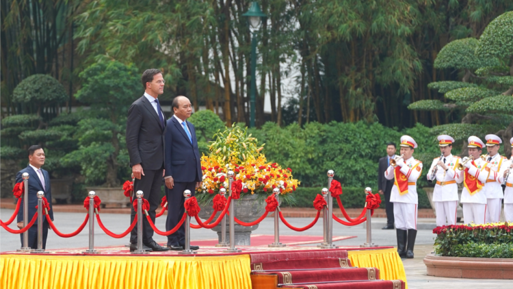 Thủ tướng Nguyễn Xuân Phúc tâm nchră đah Thủ tướng Hà Lan.