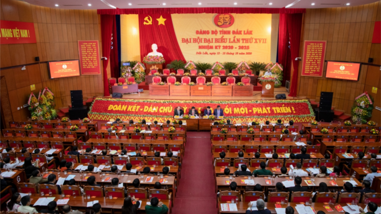 Ntơm pơk Đại hội đại biểu đảng bộ n’gor Dak Lak tal 17.