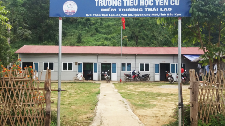 BẠI TRƯỜNG SLON  BÚNG SLUNG CHẨP KHỎ PỬA AU MÔN TIN HỌC, TIỂNG ANH KHẢU SLON TÓI XÁU LỦC SLƯ LỞP 3