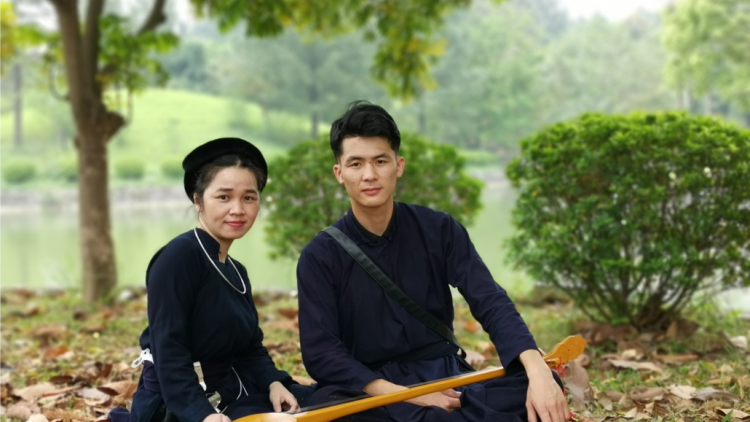 TÀNG LƯỢN YẾU CÚA CẦN TÀY