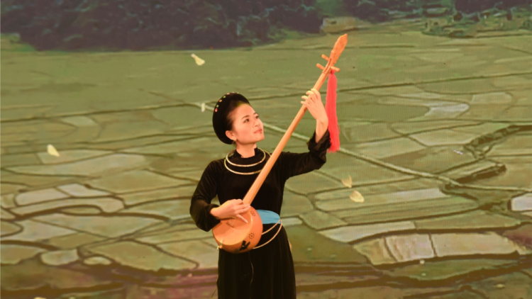 CHƯƠNG TRÌNH KHAY HENG TIỂNG TÀY, NÙNG ( Vằn 22/12/2021)