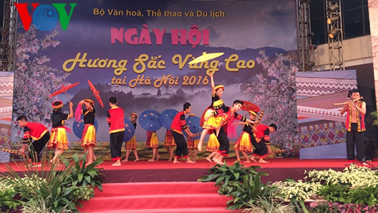 Ngày hội “Hương sắc vùng cao" đang diễn ra tại triển lãm Vân Hồ