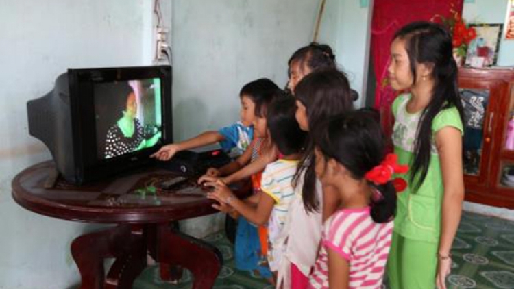 Điện về phum sóc