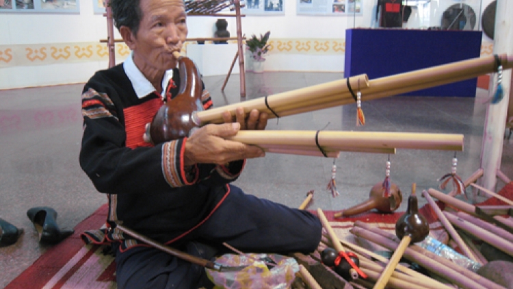 Nhạc cụ của người Ê-đê