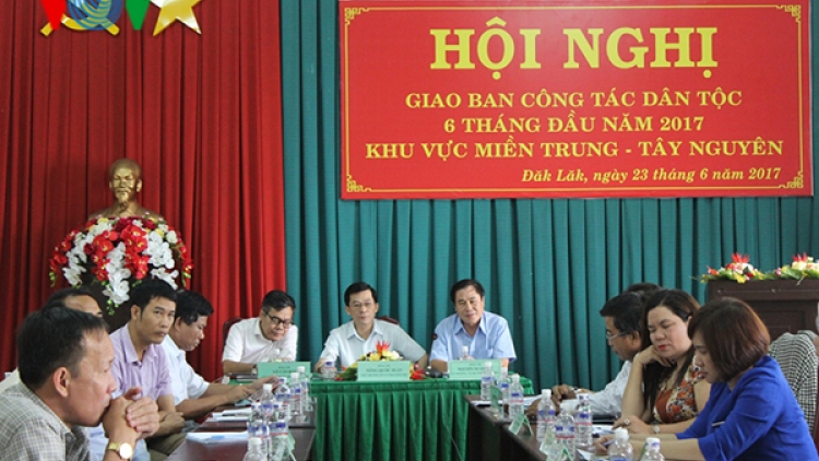 Miền trung -  Tây nguyên vẫn còn 3 nghìn thôn, buôn đặc biệt khó khăn