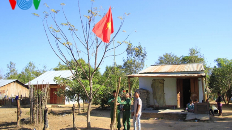 Biên phòng Kon Tum: Nghe dân nói, nói dân hiểu, làm dân tin