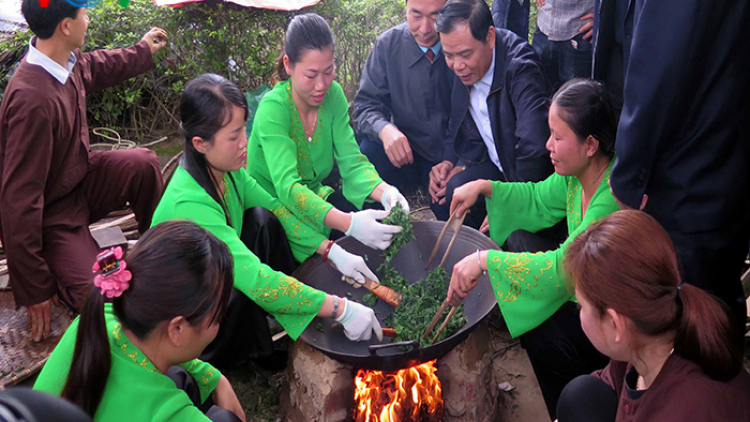 Lễ hội “Hương sắc Trà xuân - Vùng chè đặc sản Tân Cương”