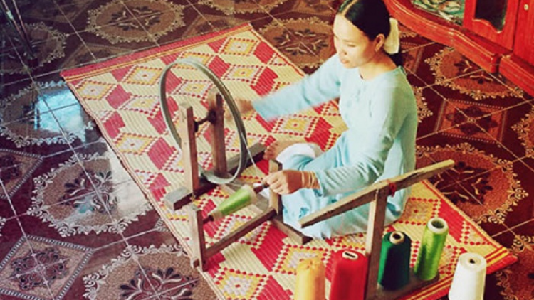 Mai một nghề ở làng Chăm Mỹ Nghiệp