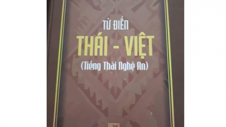 Người thầy miệt mài với con chữ của dân tộc Thái