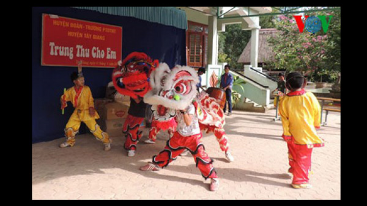 Gia Lai: Chăm lo Tết Trung thu cho trẻ em nghèo