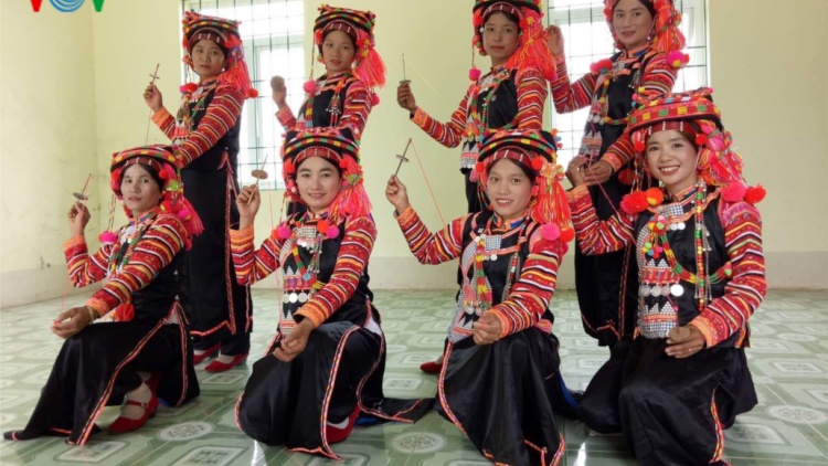 Bảo tồn, phát huy giá trị di sản văn hóa DTTS vùng biên phía Bắc