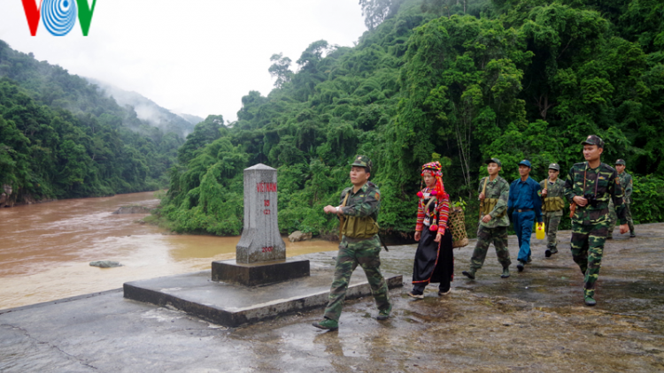 Xuân về trên đồn Biên phòng nơi thượng nguồn sông Đà