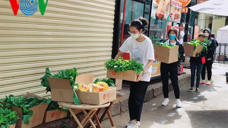 Cây “ATM gạo” ở Đắk Lắk- điểm hẹn của những nhà hảo tâm