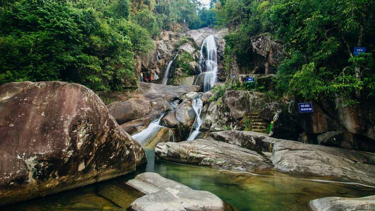 Về Bình Liêu khám phá thác khói Khe Vằn
