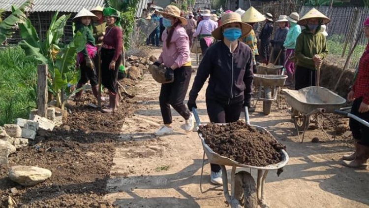 Bí thư đảng ủy xã và những chương trình "không đồng" vì dân