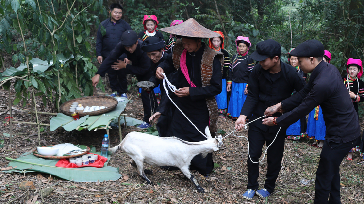 Nét đẹp trong văn hóa người Pu Péo