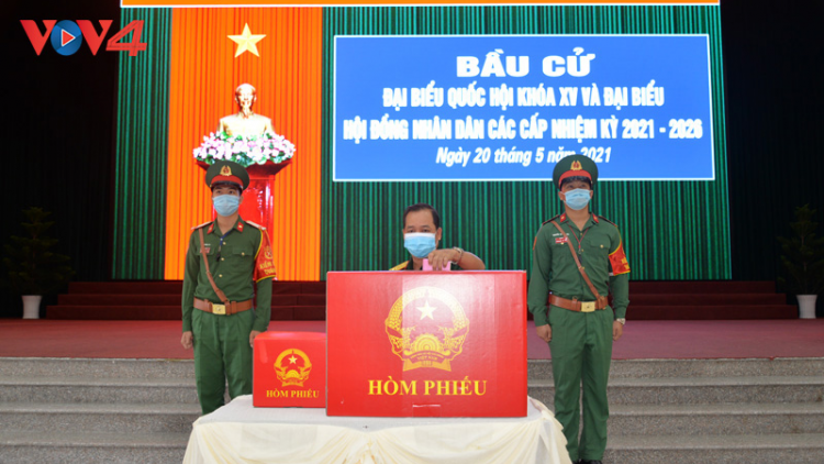 Bầu cử sớm ở Cần Thơ