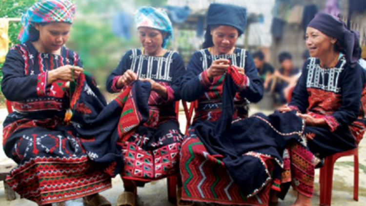 Lễ quét làng của người Xá Phó