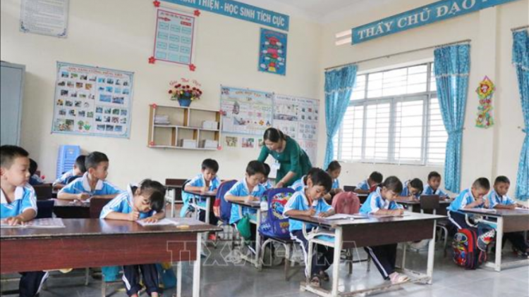 Bộn bề khó khăn ngành giáo dục vùng đồng bào thiểu số