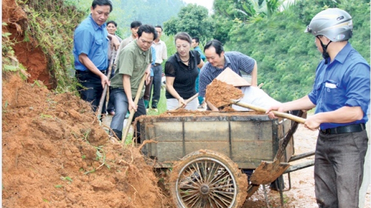 Hơnh pa bhlầng pazêng p’lêê da dul tình nguyện