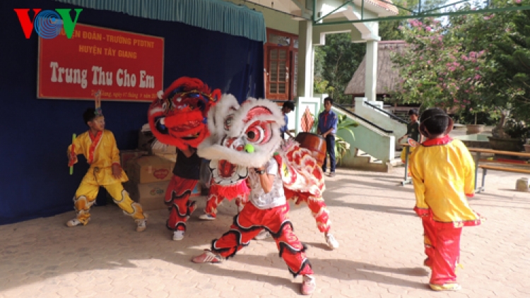 Bhui har tết Trung thu cóh zr’lụ da ding k’coong Quảng Nam