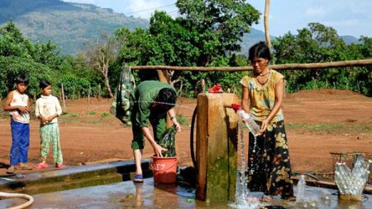 Pa xiêr đharứt- râu liêm choom cóh tr’nơớp lâng pazêng râu zr’nắh k’đháp ng’lum ( Bha ar x'rắ tr'nơớp )