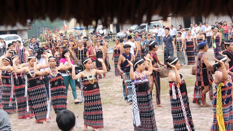 Tây Giang cruung liêm _ Arat Cuc