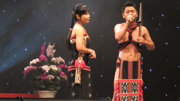 Râu liêm choom tơợ trạm quân lâng đhanuôr đh’rứah bhrợ têng cóh zr’lụ c’noong k’tiếc Quảng Nam.