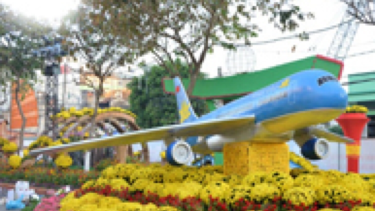 Đường hoa nghệ thuật lần đầu tiên trước giờ khai mạc