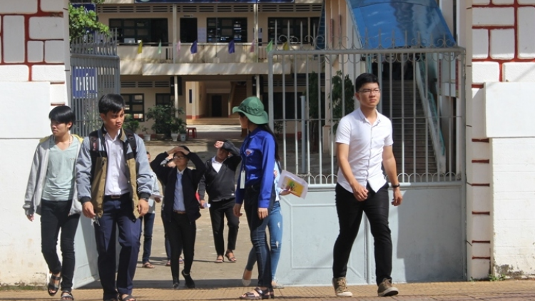 Gia Lai thăm hên mơngế rơtăm pho#m xông kân pro xôi luât