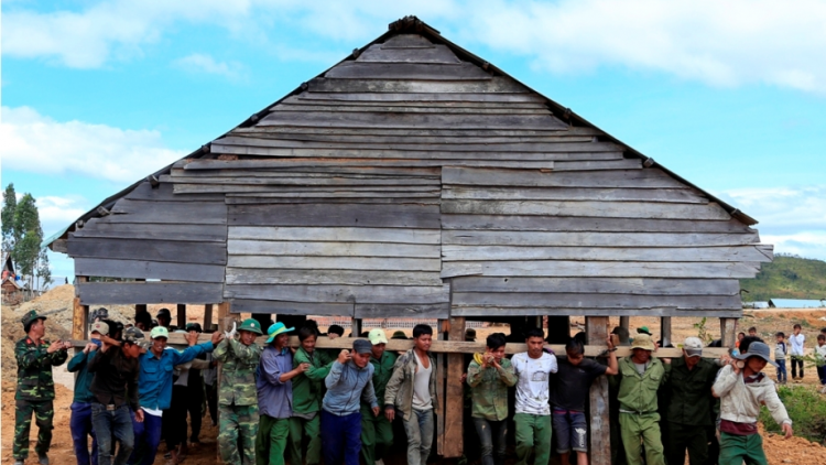 Mô đo#i Gia Lai kum kuăn pơlê mơjiâng thôn pơlê nếo