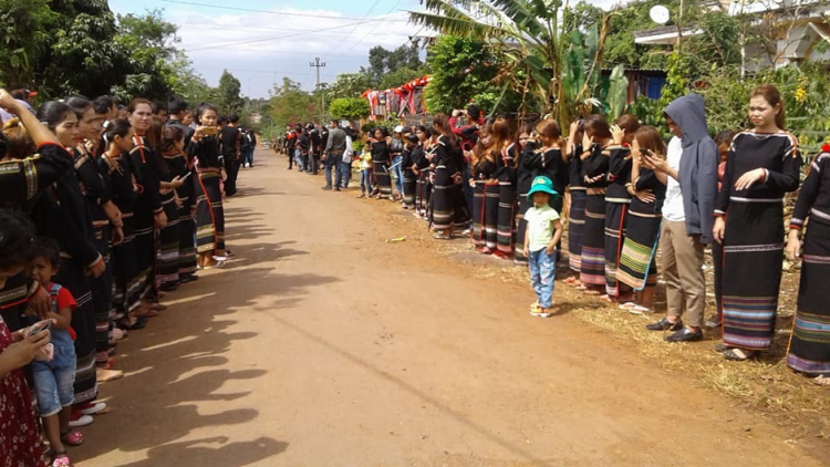 Mâu pơlê a Dak Lak sôk ro xua ki le\m [ă ki kơdo mơ-eăm dêi H’Hen Niê