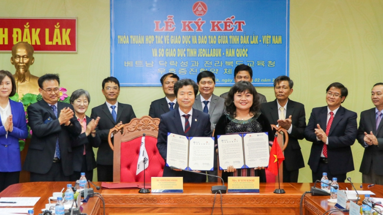 K^ tơkêa tơru\m hnê hriâm pơla Dak Lak [ă Jeollabuk (Hàn Quốc)