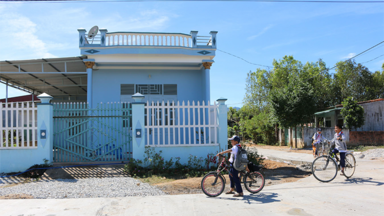 Tân Cảnh mơ-eăm rak vế mâu tơdroăng pơkâ thôn pơlê nếo