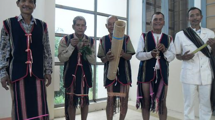 Rơ-eăng ro tơdrá kuăn ngo