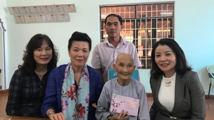 Khu xiâm ngăn vâi kơdrâi Việt Nam bruô tơmeăm Têt a Dak Lak