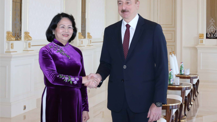 Kăn xiâm pho\ hnê ngăn tơnêi têa tơpui tơno [ă kăn xiâm pơkuâ Azerbaijan