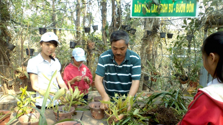 Dak Lak: Tơdroăng ki mơhúa rak vế reăng r^ng kong dêi mâu ngế ki hâk git reăng