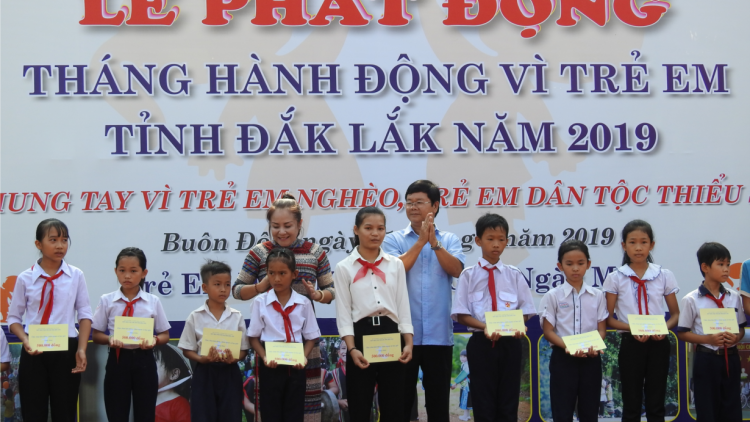 Dak Lak: Mơhnhôk khế pêi mâu tơdroăng cheăng xúa vâi hdrêng hơnăm 2019