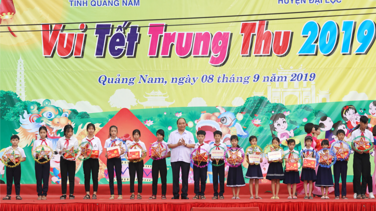 Ngế pro xiâm hnê ngăn tơnêi têa sôk ro hâi leh Trung thu [ă vâi o a kơpong têa lân lu Quảng Nam