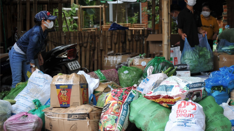 Rơxế pơto kơchâi drêh hơ-ui kum troh 2 kơpong ai pơrea\ng