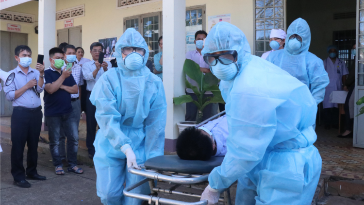 Dak Lak brâ tơtro mâu troăng hbrâ mơdât pơrea\ng Covid – 19