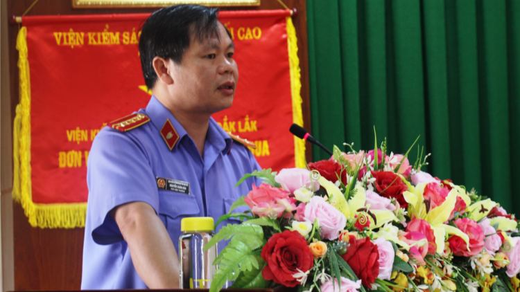 Dak Lak: Mơdêk kring vế vâi kơdrâi [ă vâi ‘ne\ng kơdrâi