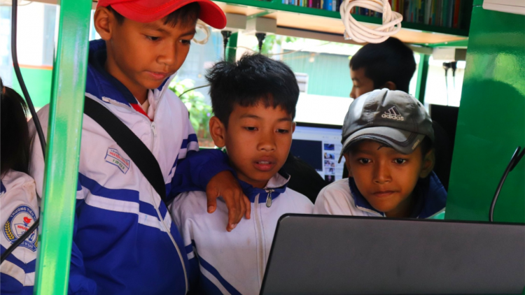 Rơxế pơto kơxop mơ-éa ki troh lâp lu: djâ ‘’Tơdroăng ki hlê ple\ng rơkê’’ vêh a lâp pơlê dêi Dak Lak