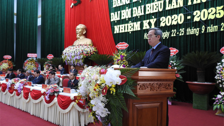 Pơxiâm po hneăng hôp mâu kăn Đảng [o# kong pơlê Kon Tum roh má 15