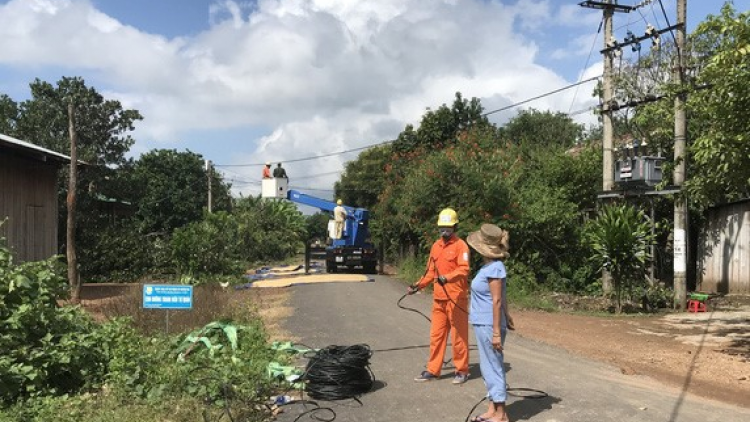 Dak Lak: Hbrâ mâu túa pơkâ ‘no on tơhrik tơniăn ăm rôh tơ’noăng râ má pái phôh thong Tơnêi têa 2021