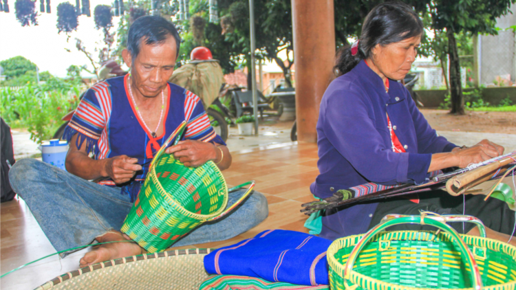 Prế on veăng mơngế Rơngếo hâk git kơ tơdroăng cheăng vâi krâ